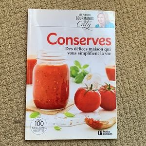 Lot of 2 books on conserves, French edition